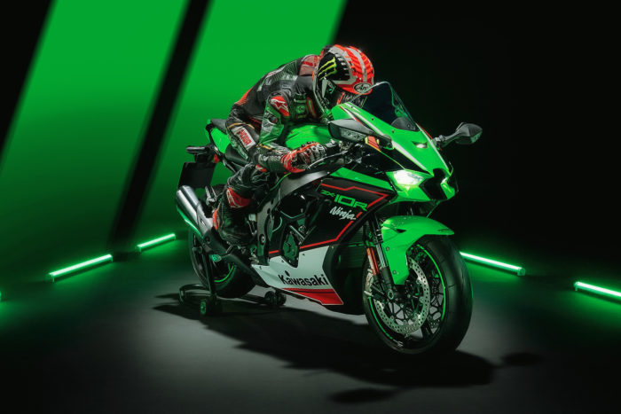 BT Moto (BrenTune) Stage 1+ Performance Calibration with Handheld Tuner for the Kawasaki ZX-10R/RR 2021-2024