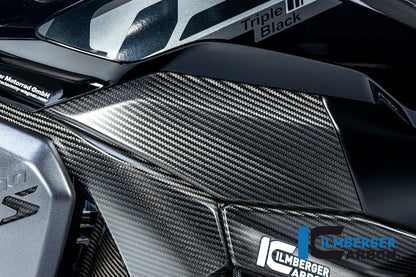 Ilmberger Carbon Lower Tank Cover Left (Upper Piece) for the BMW R 1300 GS 2023