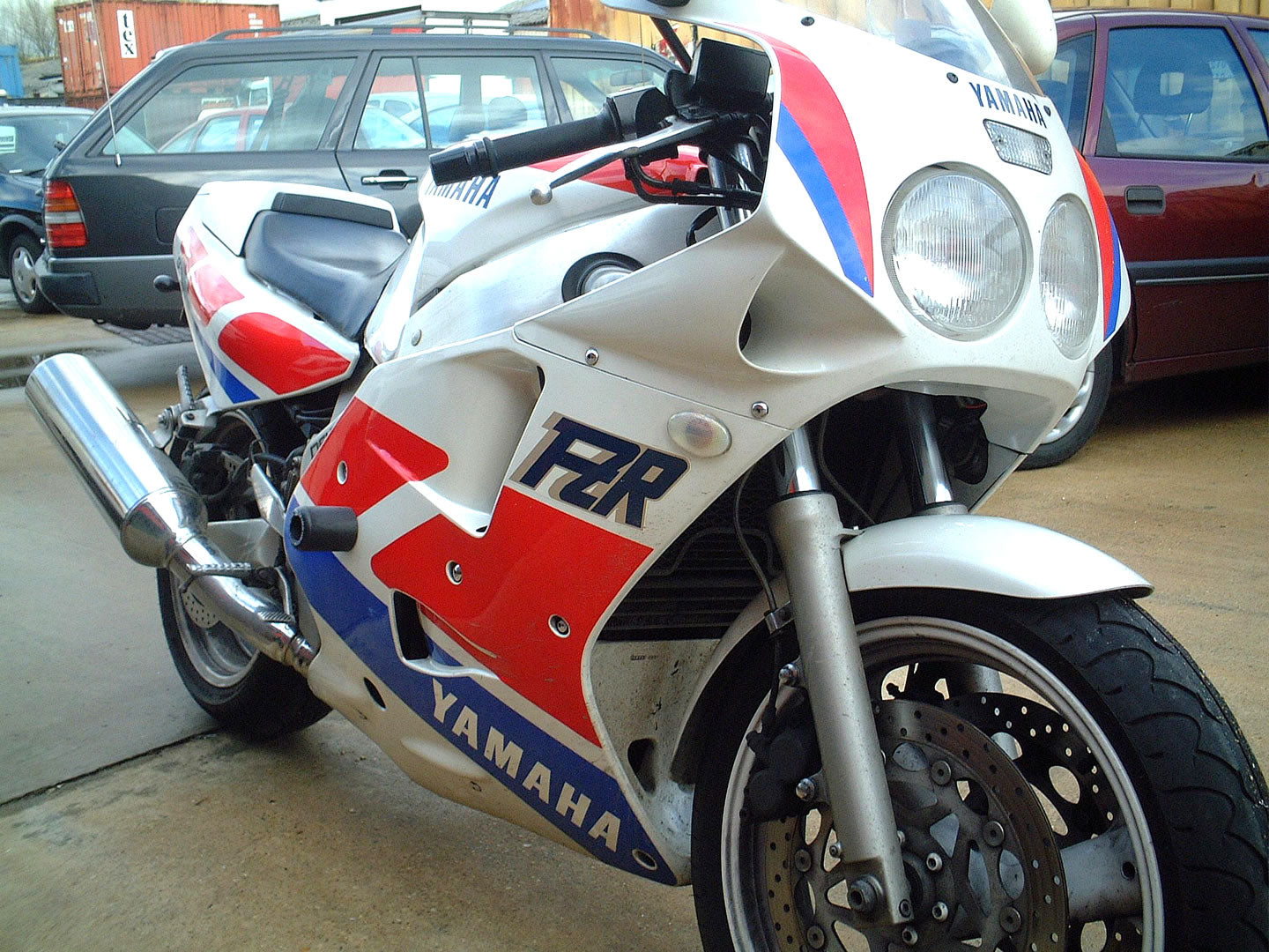 R&G Racing Crash Protectors - Classic Style for the Yamaha FZR1000 '87-93