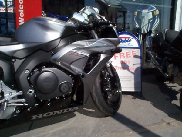 R&G Racing Crash Protectors - Classic Style for Honda CBR1000RR Fireblade '04-07