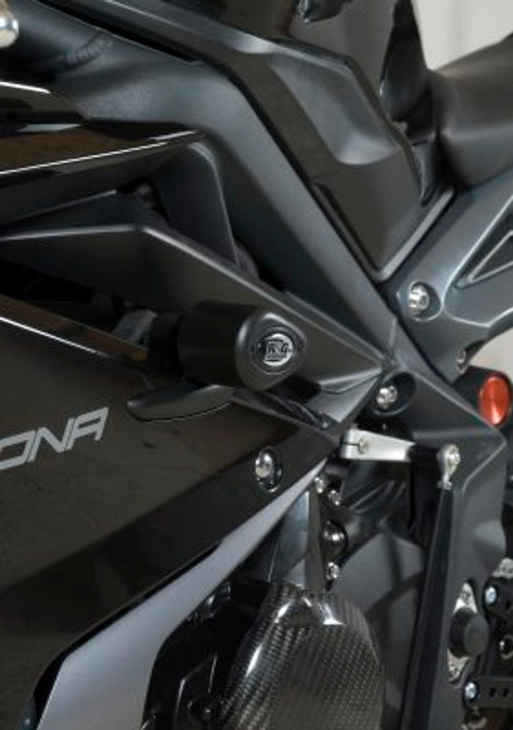 R&G Racing Aero no-cut Frame Sliders, RACE VERSION for Triumph 675 Daytona '13-'19