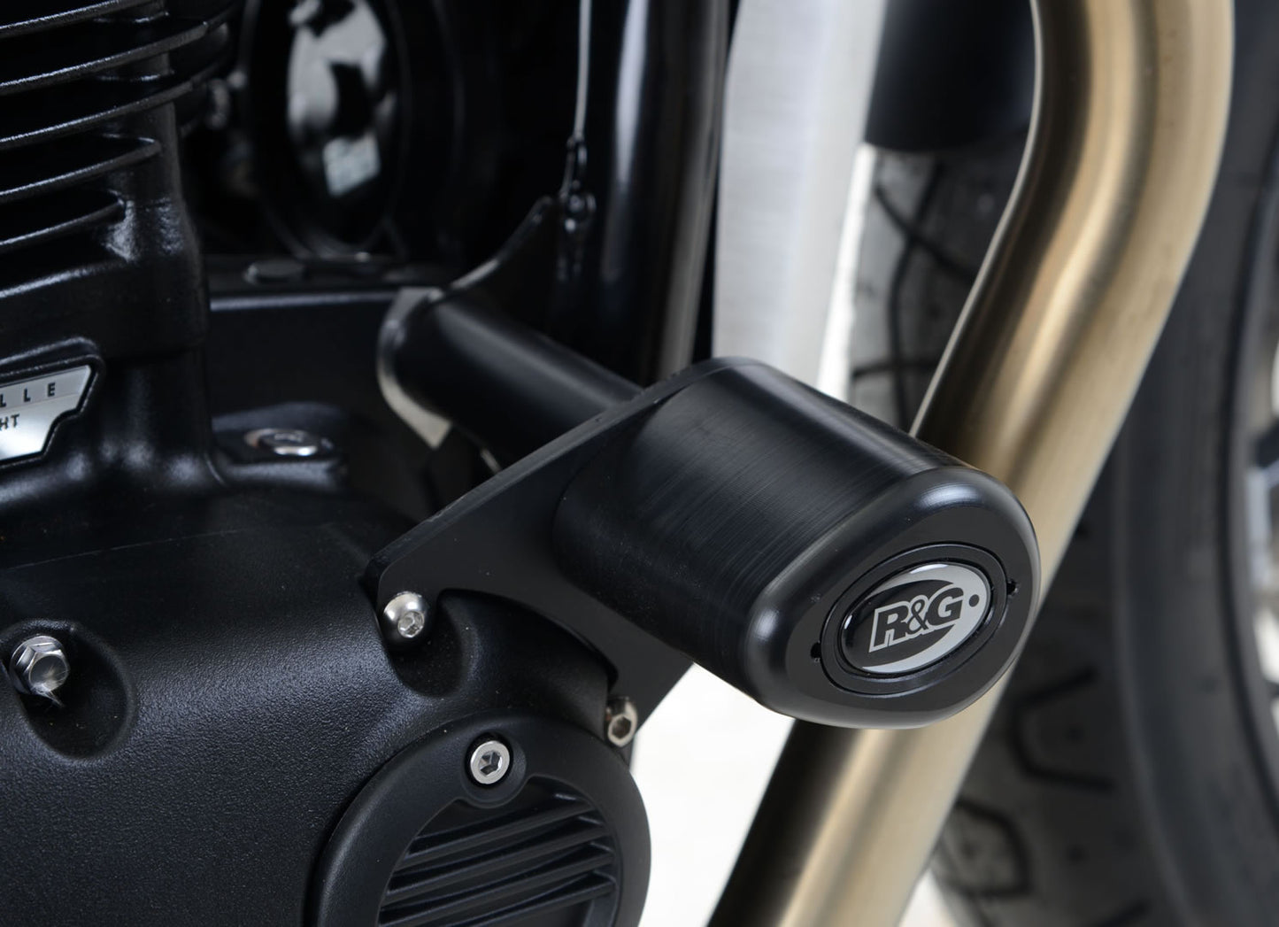 R&G Racing Crash Protectors - Aero Style for Triumph Bonneville T100 '17-18/T120 '16-18, Street Cup '17-18 & Street Twin/Thruxton 1200 '16-18