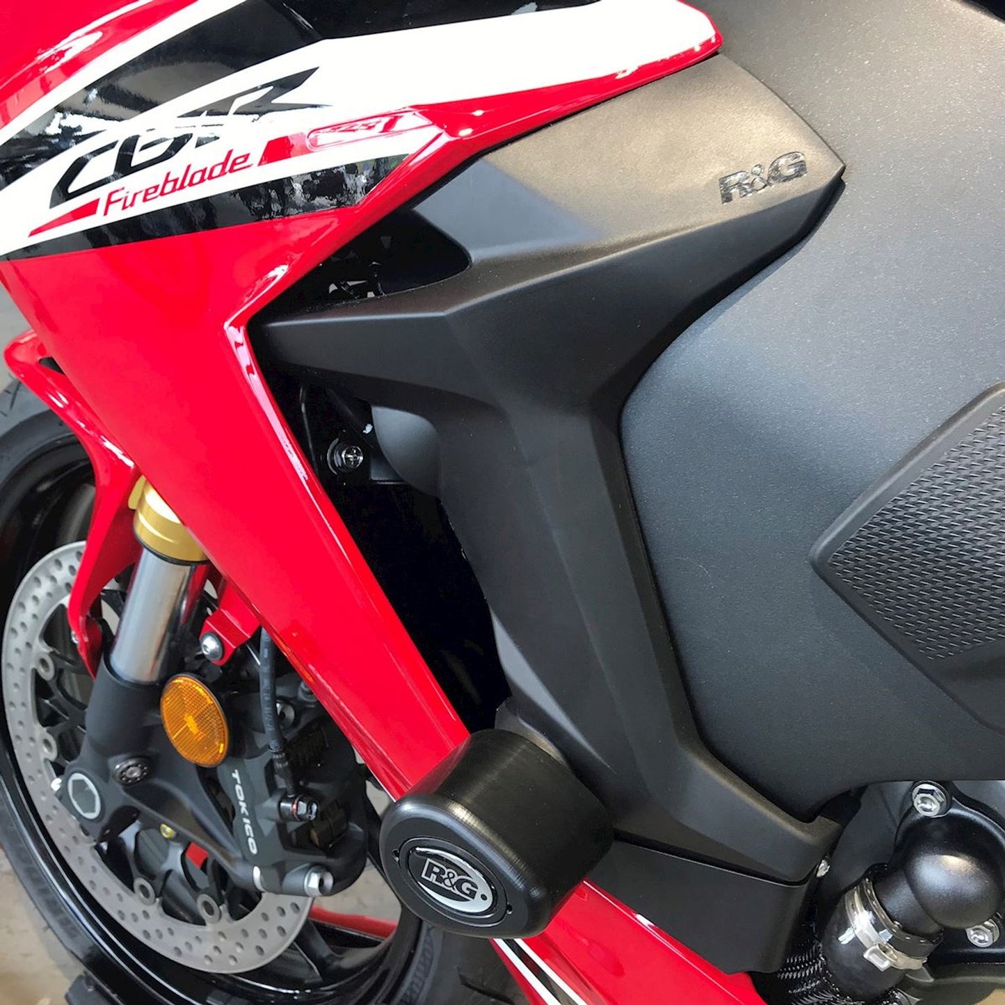 R&G Racing Aero no-cut Frame Sliders for Honda CBR1000RR / SP '17-'19
