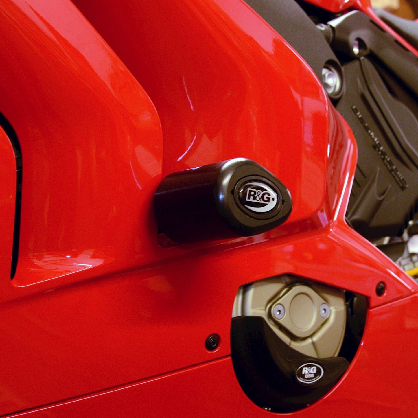 R&G Racing Aero Crash Protectors (Road Version) for Ducati Panigale V4 (S) '20-'22, V4R '19-'22