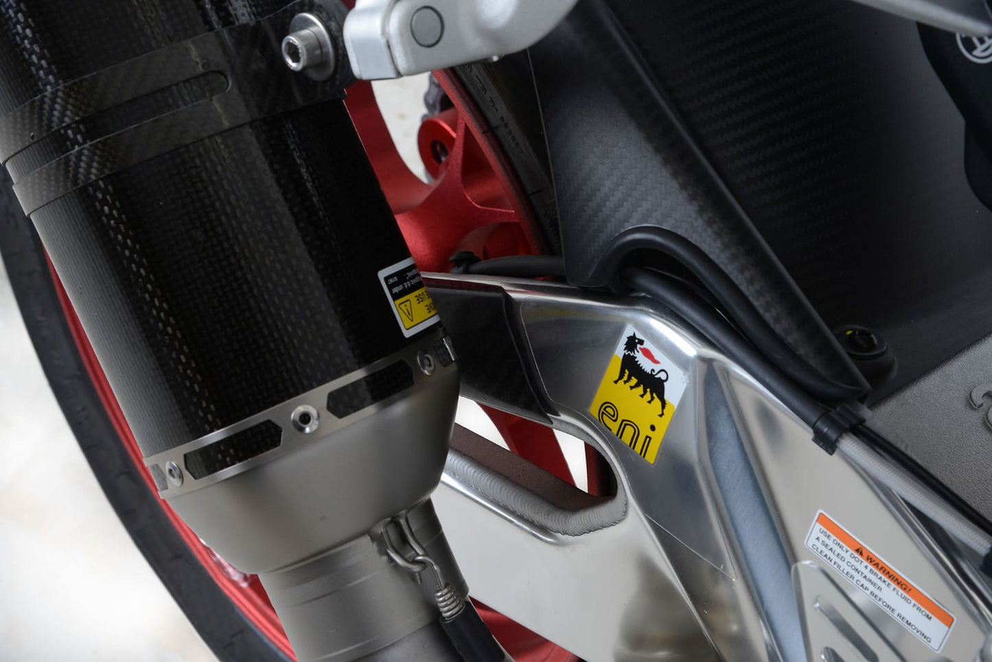 R&G Racing Carbon Fibre Swingarm Guard (right hand side) for Aprilia RSV4 RR '15-'22, RSV4 RF '15-'21, RSV4 1100 Factory '19-'20, Tuono V4 [R] '15-'22