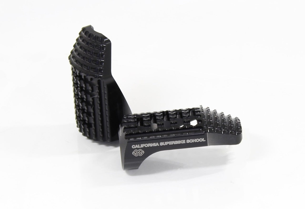 Gilles RGK2 Foldable Rider & Passenger Footpegs for KTM 790 / 890 Duke / R and the Husqvarna Vitpilen 701