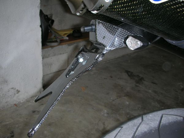 CARBONVANI - DUCATI 848 / 1098 & 1198 CARBON FIBRE LICENCE PLATE HOLDER (LIGHTS NOT INCLUDED) (2007-13)