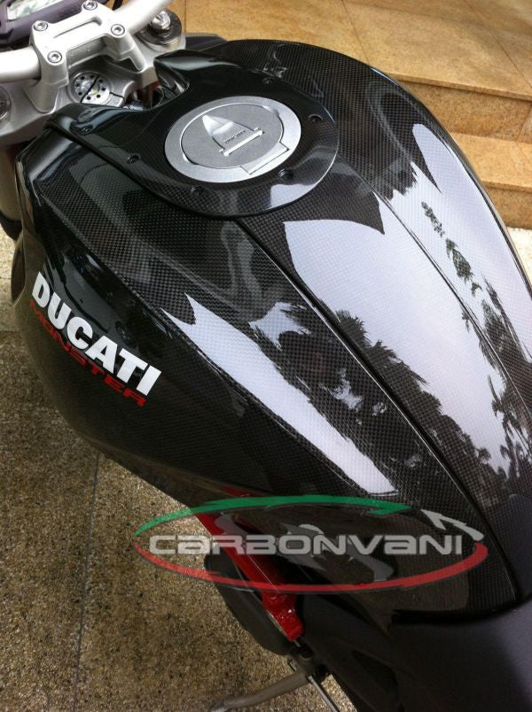 CARBONVANI - DUCATI MONSTER M1100 / M796 / M696 CARBON FIBER TOP TANK MOULD
