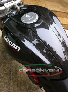 CARBONVANI - DUCATI MONSTER M1100 / M796 / M696 CARBON FIBER TOP TANK MOULD