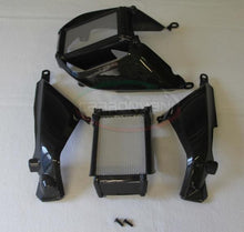 CARBONVANI - DUCATI MONSTER M696 / M796 / M1100 CARBON FIBER OIL COOLER COVER (DUCT)