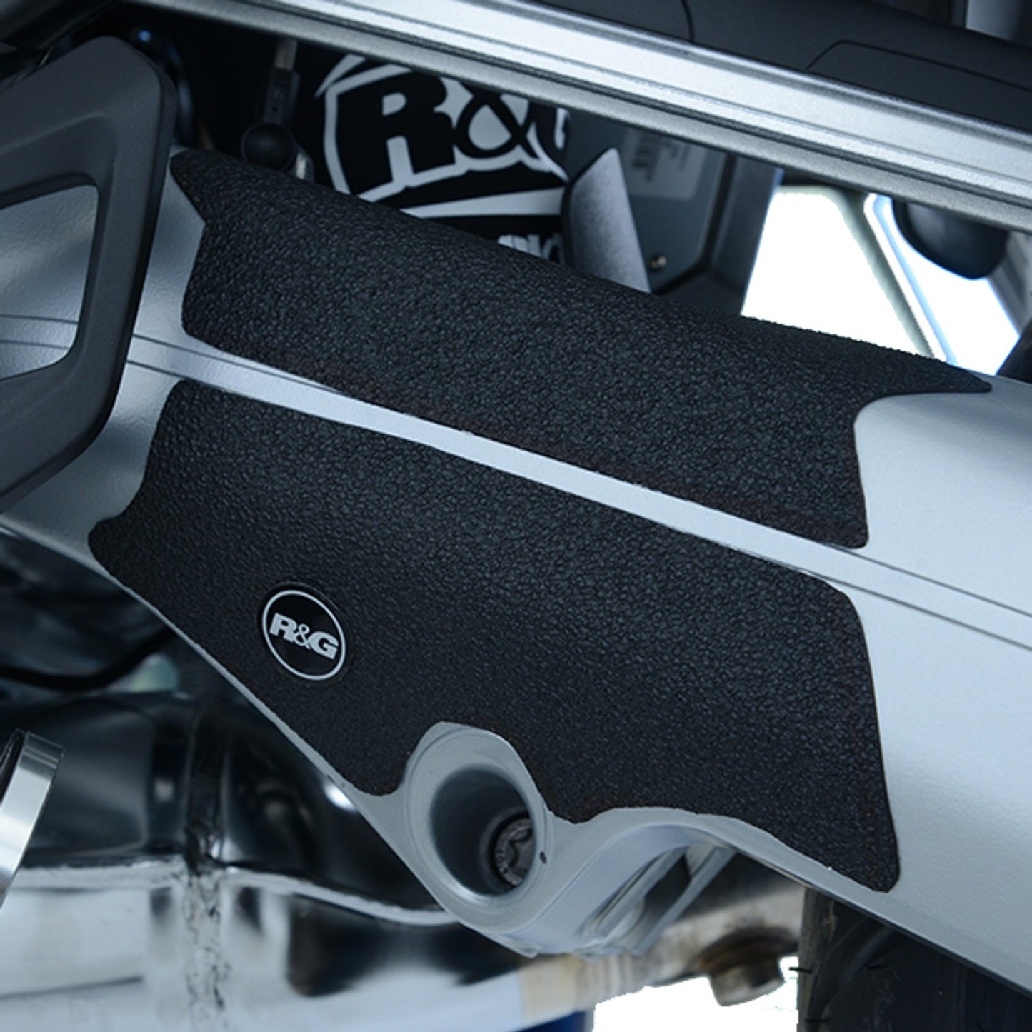 R&G Racing Boot Guard 2-piece (upper/lower - both swingarm mounted) for BMW R1250GS '18-'22, R1250R/RS Sport '19-'22