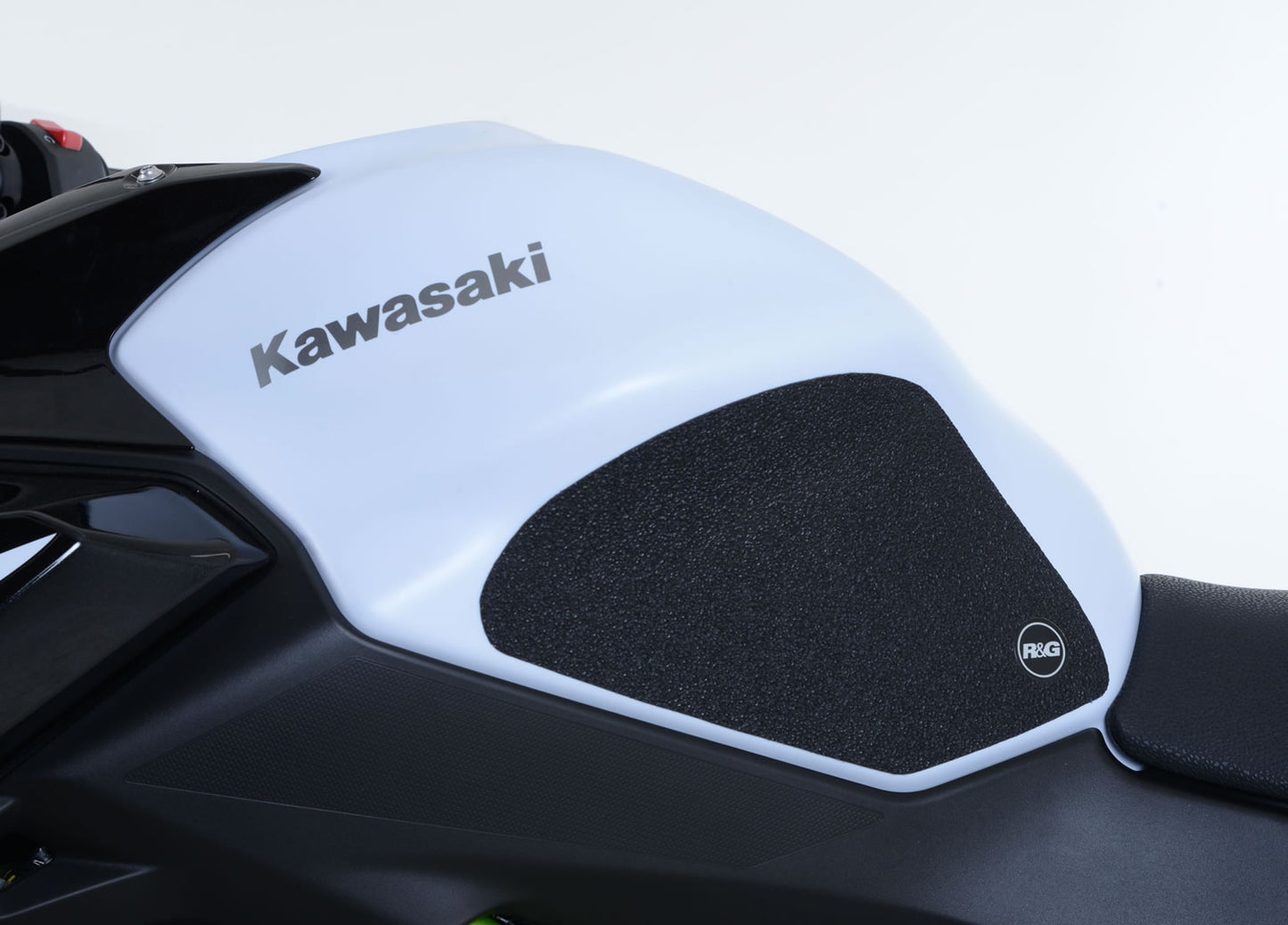 R&G Racing Tank Traction Grip for Kawasaki Z650 / Ninja 650 '17-18