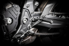 Gilles FXR Rearsets for the Yamaha YZF-R7 (2022+)