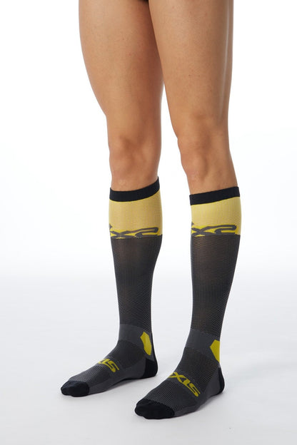 SIX2 Lightweight Knee-high Protective Socks