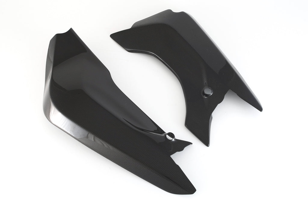 MOTOCORSE - DUCATI 899 / 959 PANIGALE CARBON FIBER SWINGARM COVER