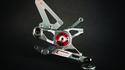 AEM FACTORY - DUCATI 899 / 959 / 1199 / 1299 / V2 PANIGALE ADJUSTABLE BILLET REARSETS  WITH COLORED ECCENTRIC