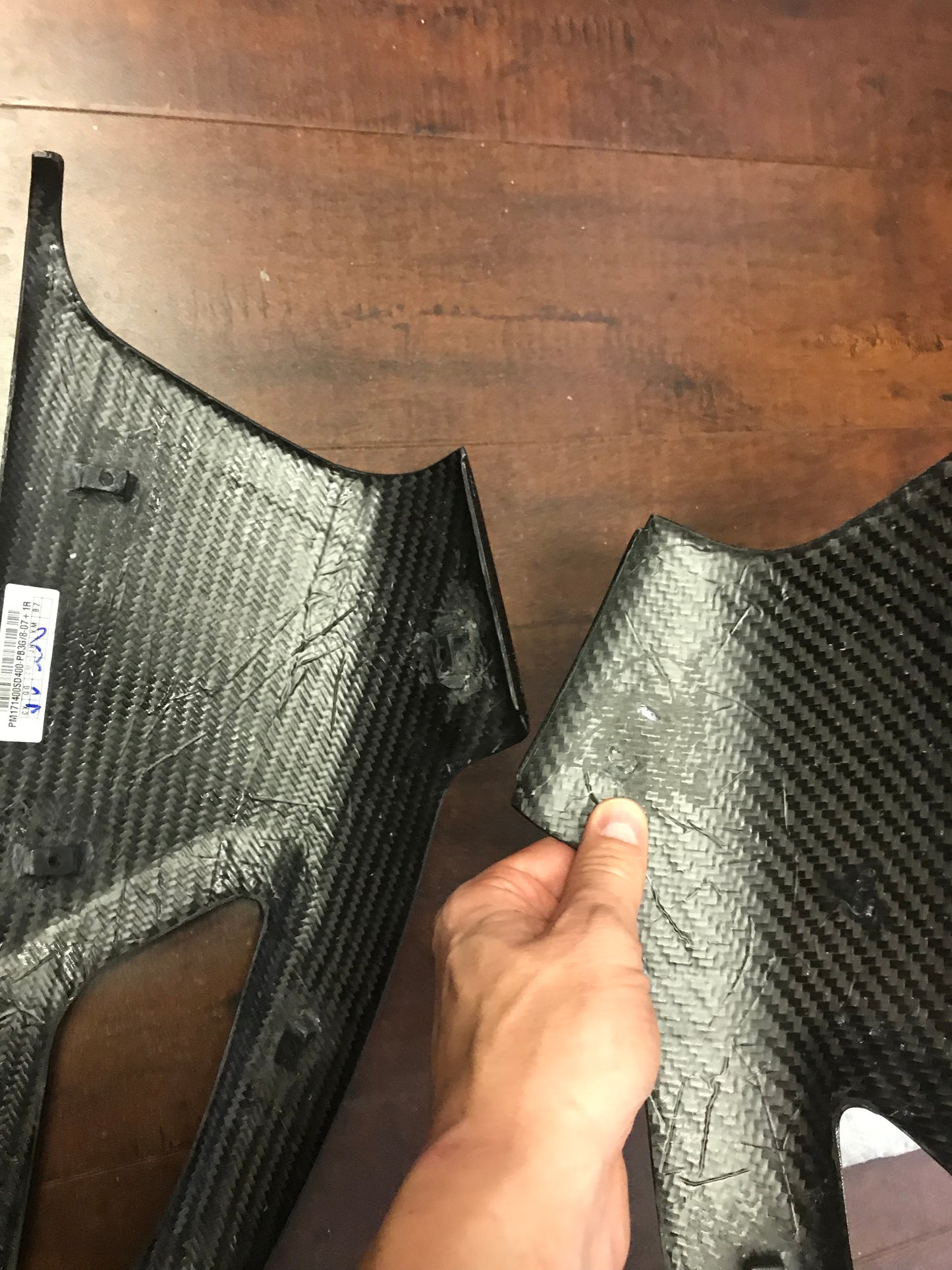 MOTOCORSE - CARBON FIBER AIR DUCT COVER SET FOR DUCATI DIAVEL 2010-18 - GLOSS - DAMAGED