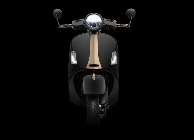 Rizoma Front Mudguard (Fender) Crest For the Vespa GTS Super 300 HPE