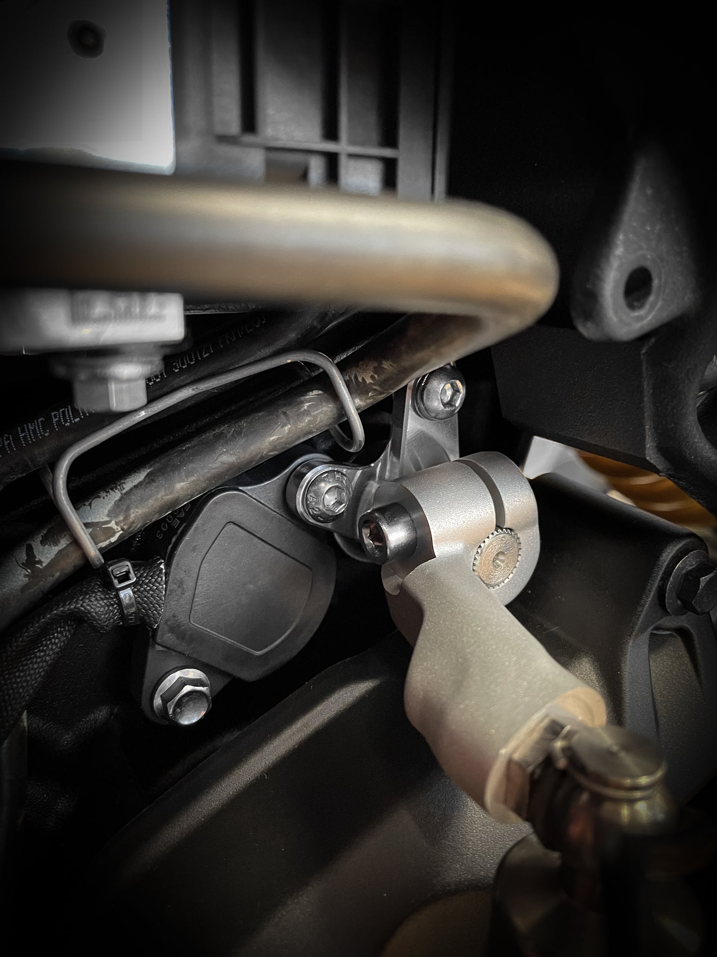 Gilles Shift Holder Support for Triumph Speed Triple 1200 RR / RS