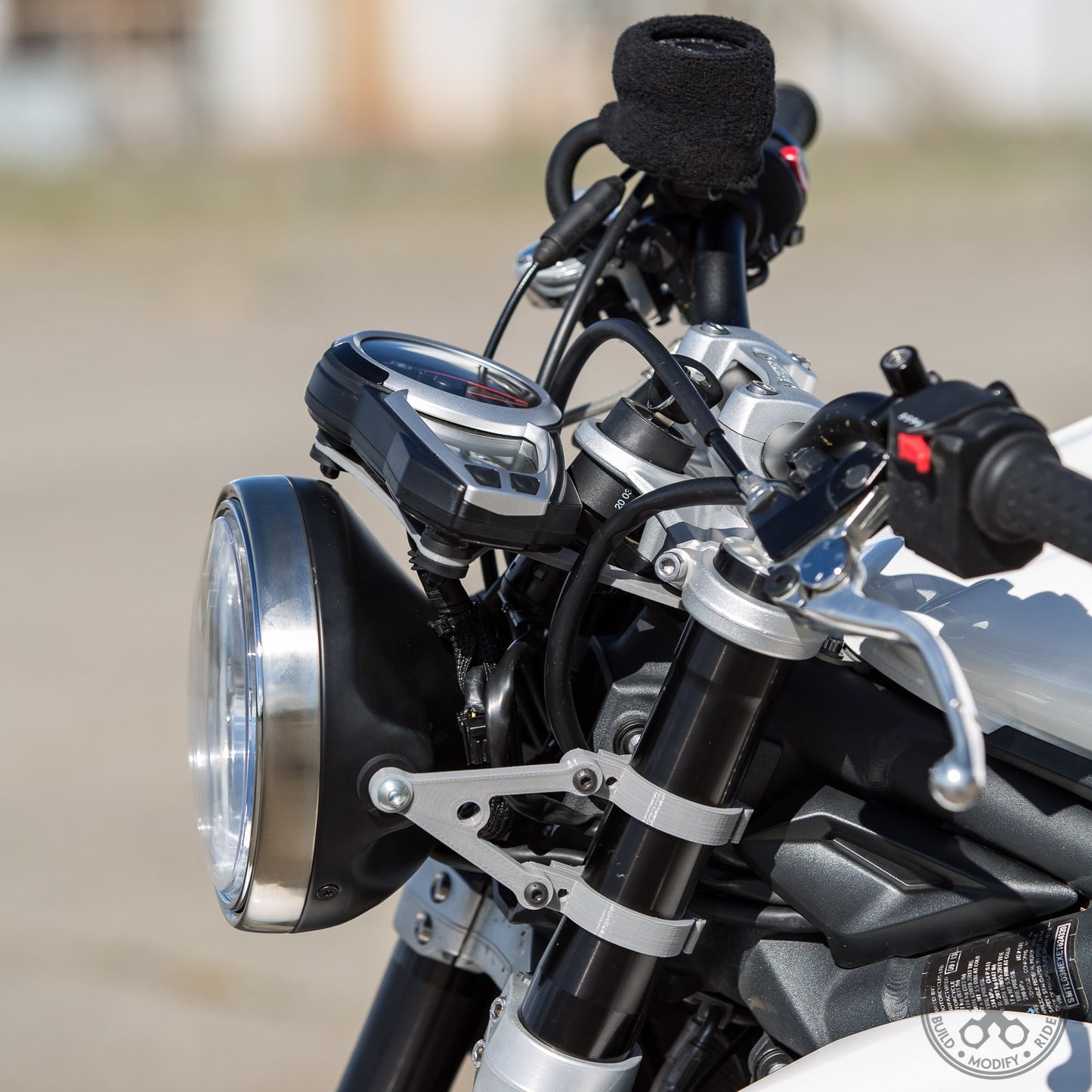 Motodemic Triumph Gauge Bracket Low