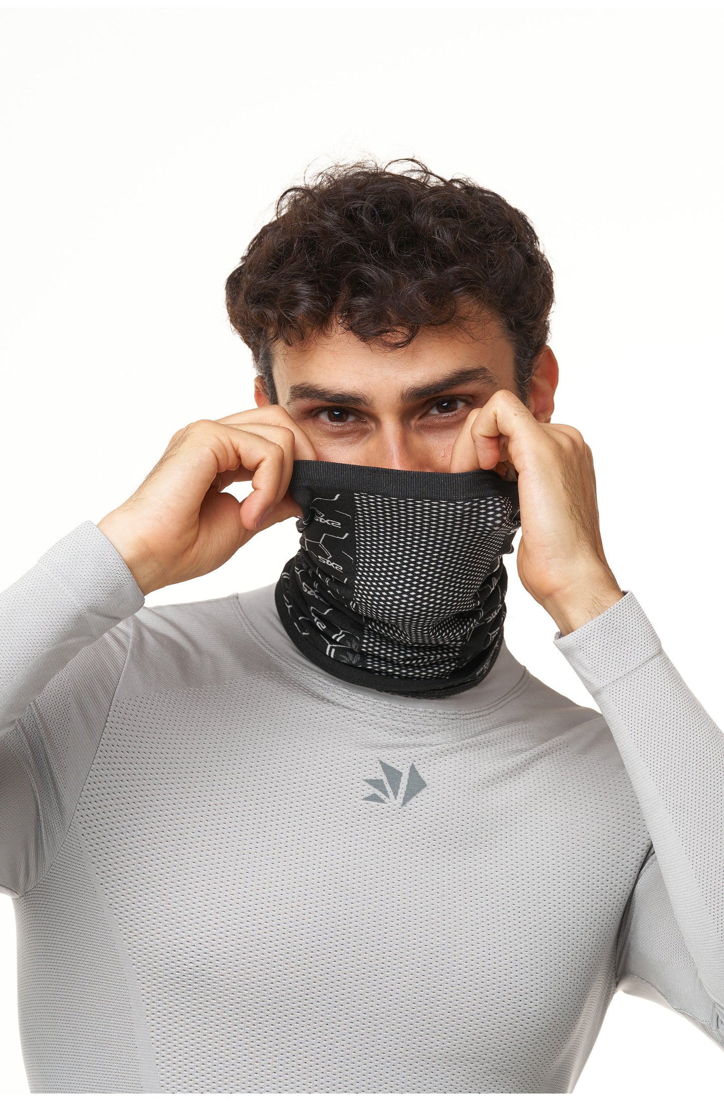 SIX2 Multipurpose Neck Gaiter