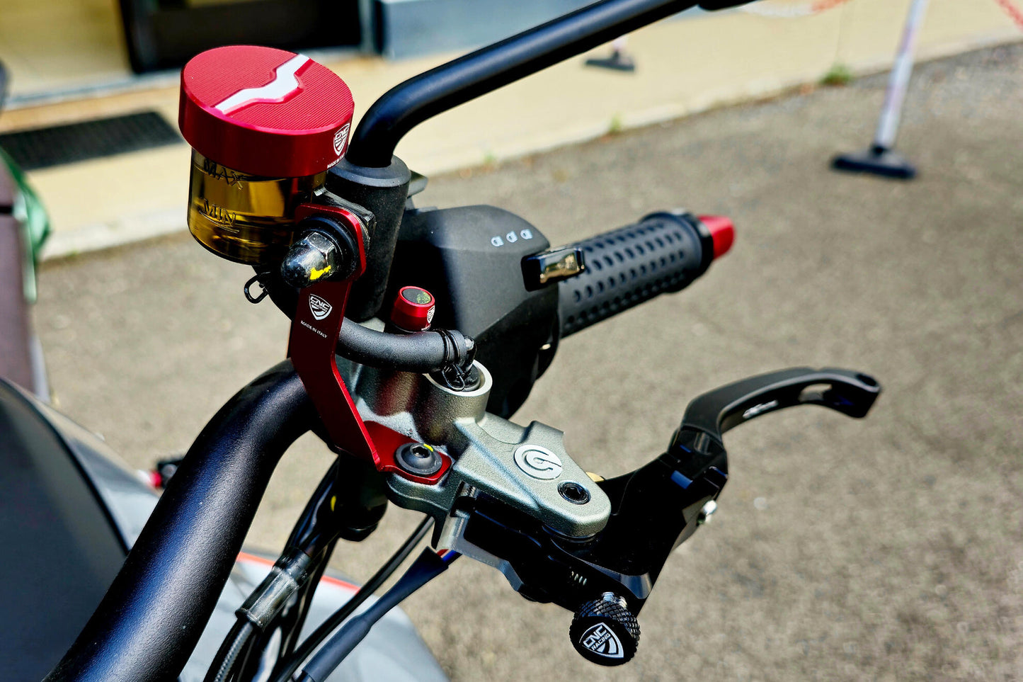 CNC Racing Aluminum Front Reservoir Brackets for Moto Guzzi V100 Mandello