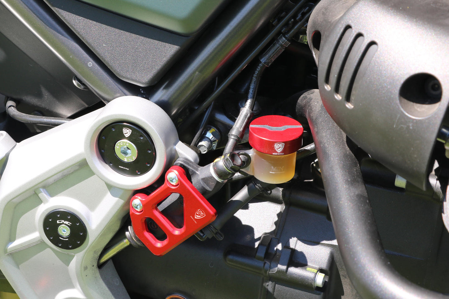 CNC Racing Rear Brake / Clutch Reservoir Cap for Moto Guzzi