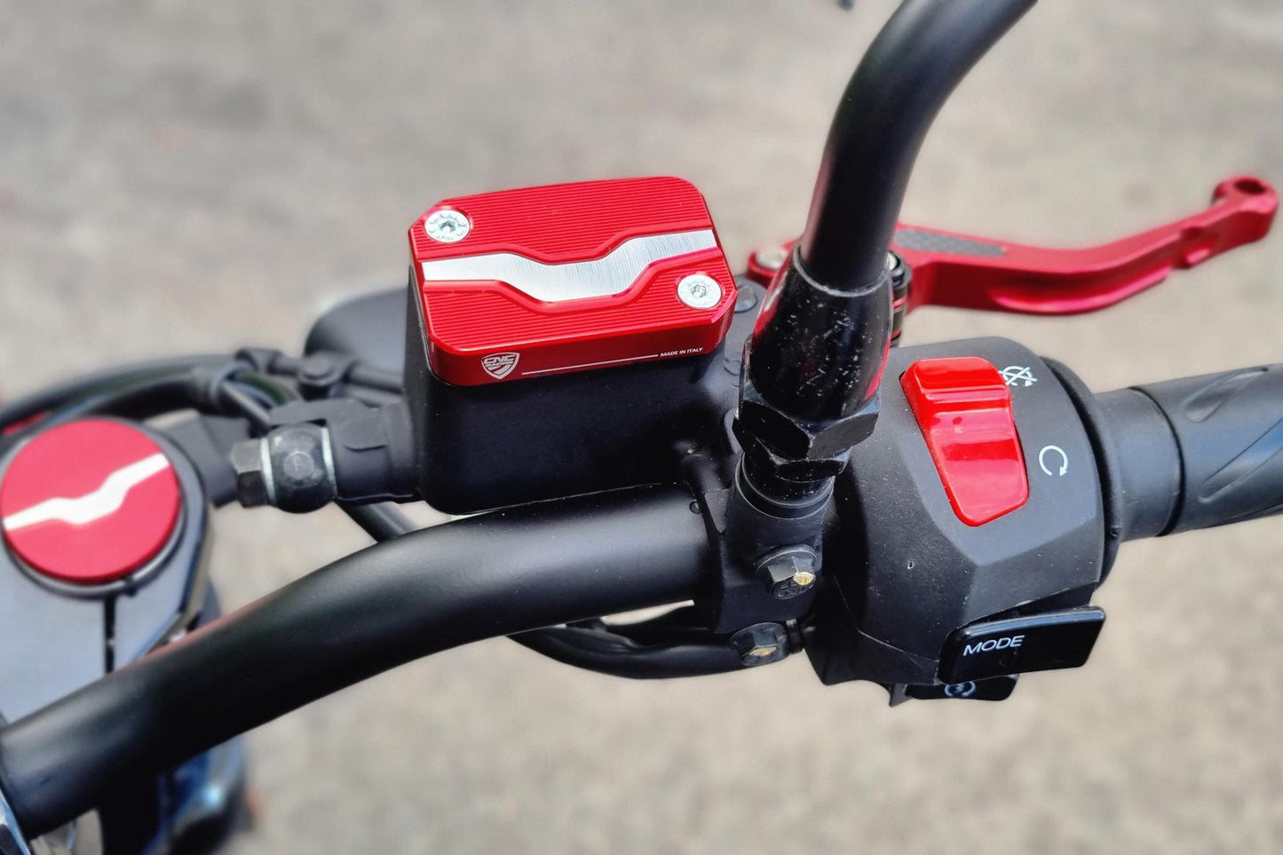 CNC Racing Front Brake Reservoir Cap for Moto Guzzi V7 (2019+)