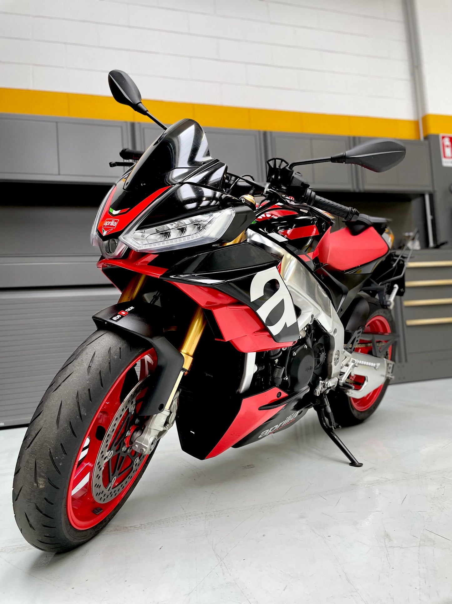 MonzaTech IEC Electronic Engine Temperature Cooling Kit for Aprilia Tuono V4 1100 (2021+)