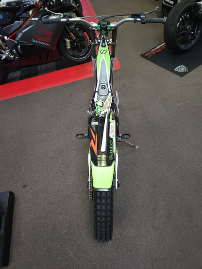 2018 Vertigo Combat Titanium R 250 - BRAND NEW