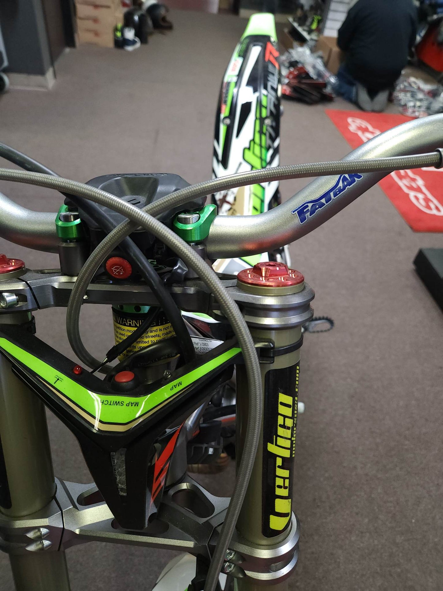 2018 Vertigo Combat Titanium R 250 - BRAND NEW