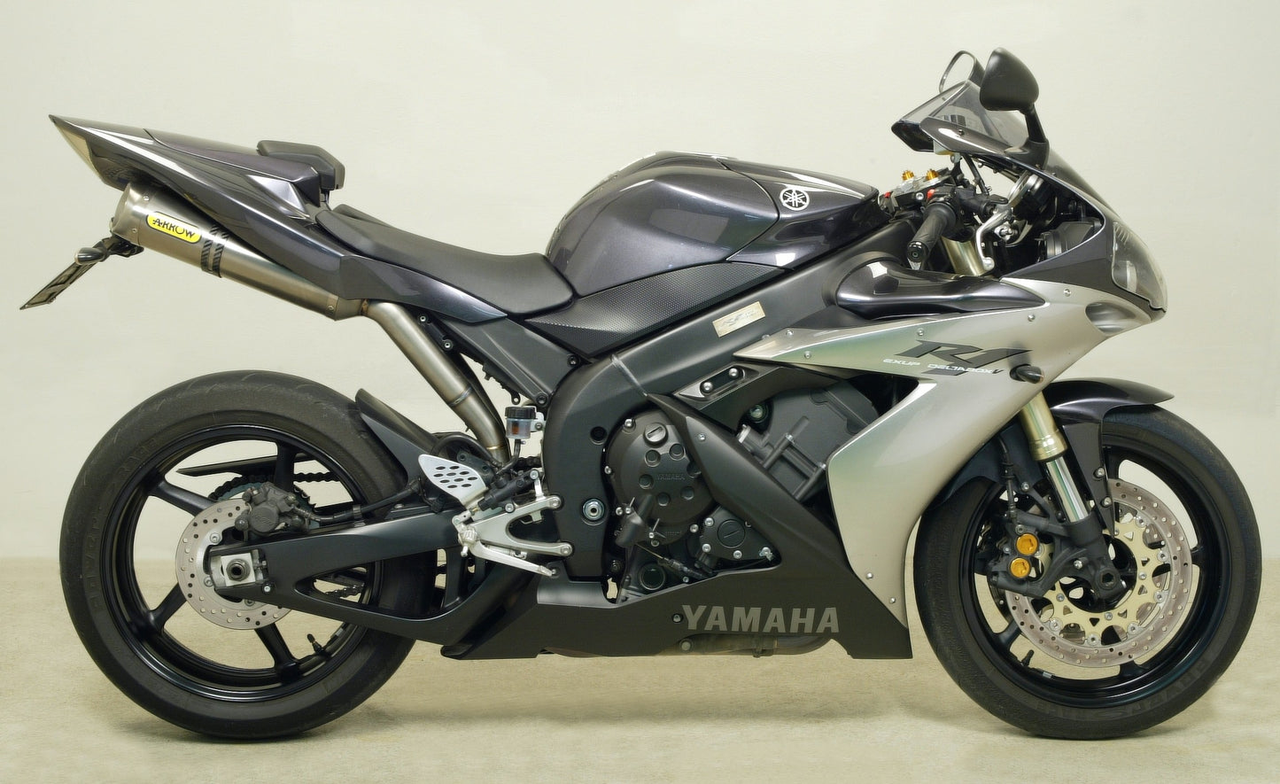 Arrow Exhausts For The Yamaha YZF1000 / YZF-R1 2004/2006