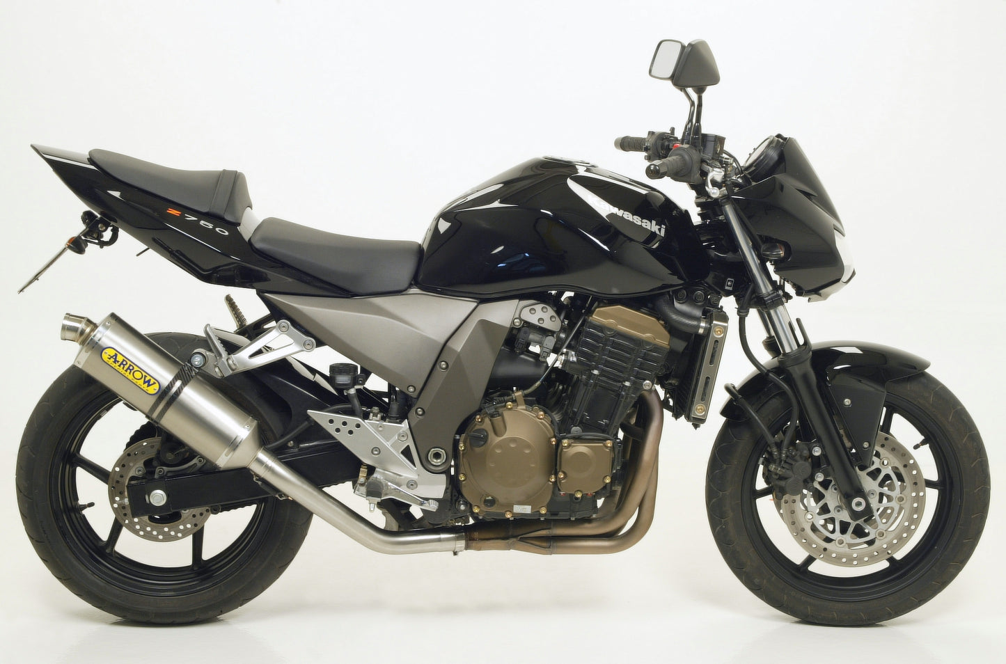 Arrow Exhausts For The Kawasaki Z750 2004-2006