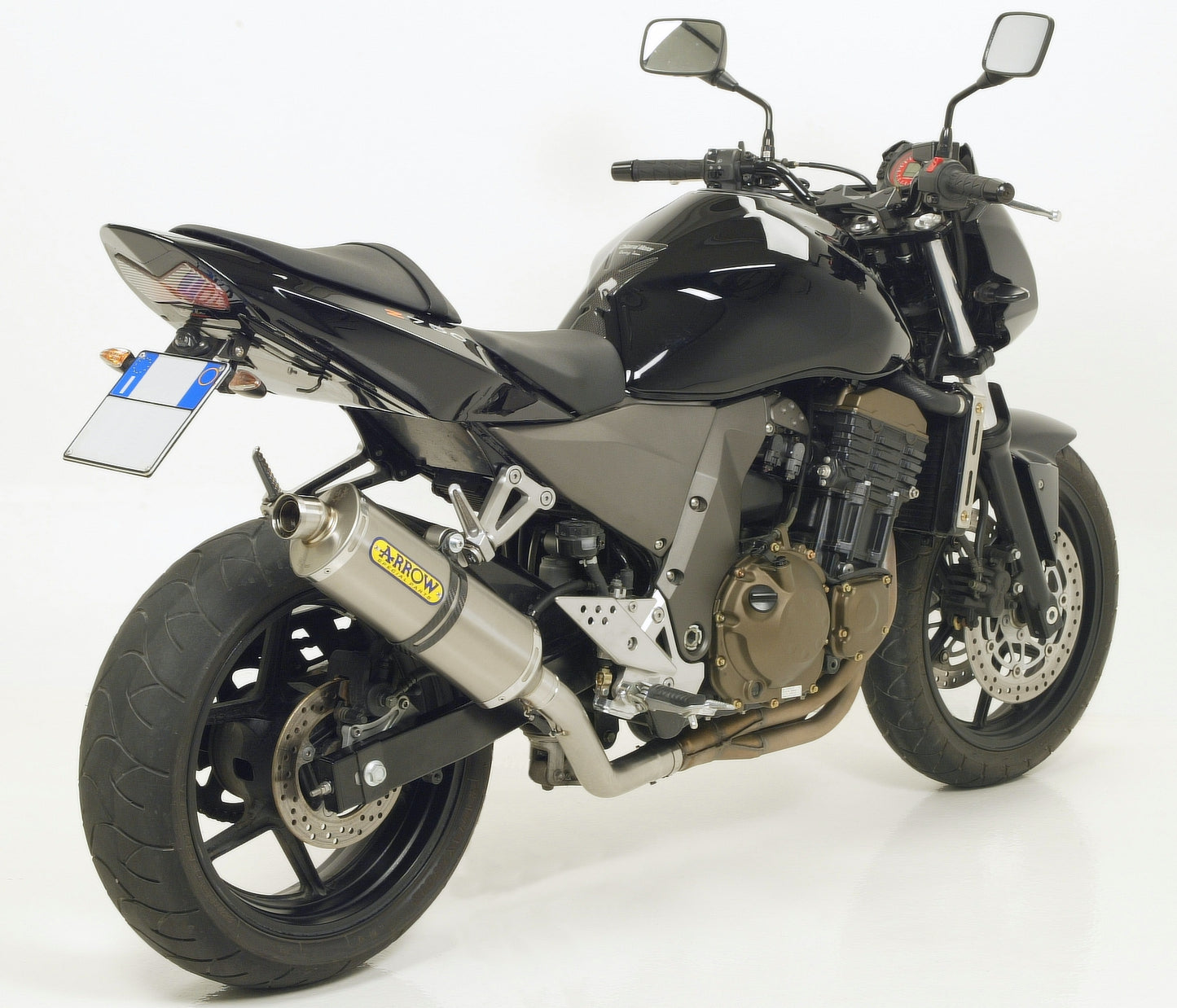Arrow Exhausts For The Kawasaki Z750 2004-2006