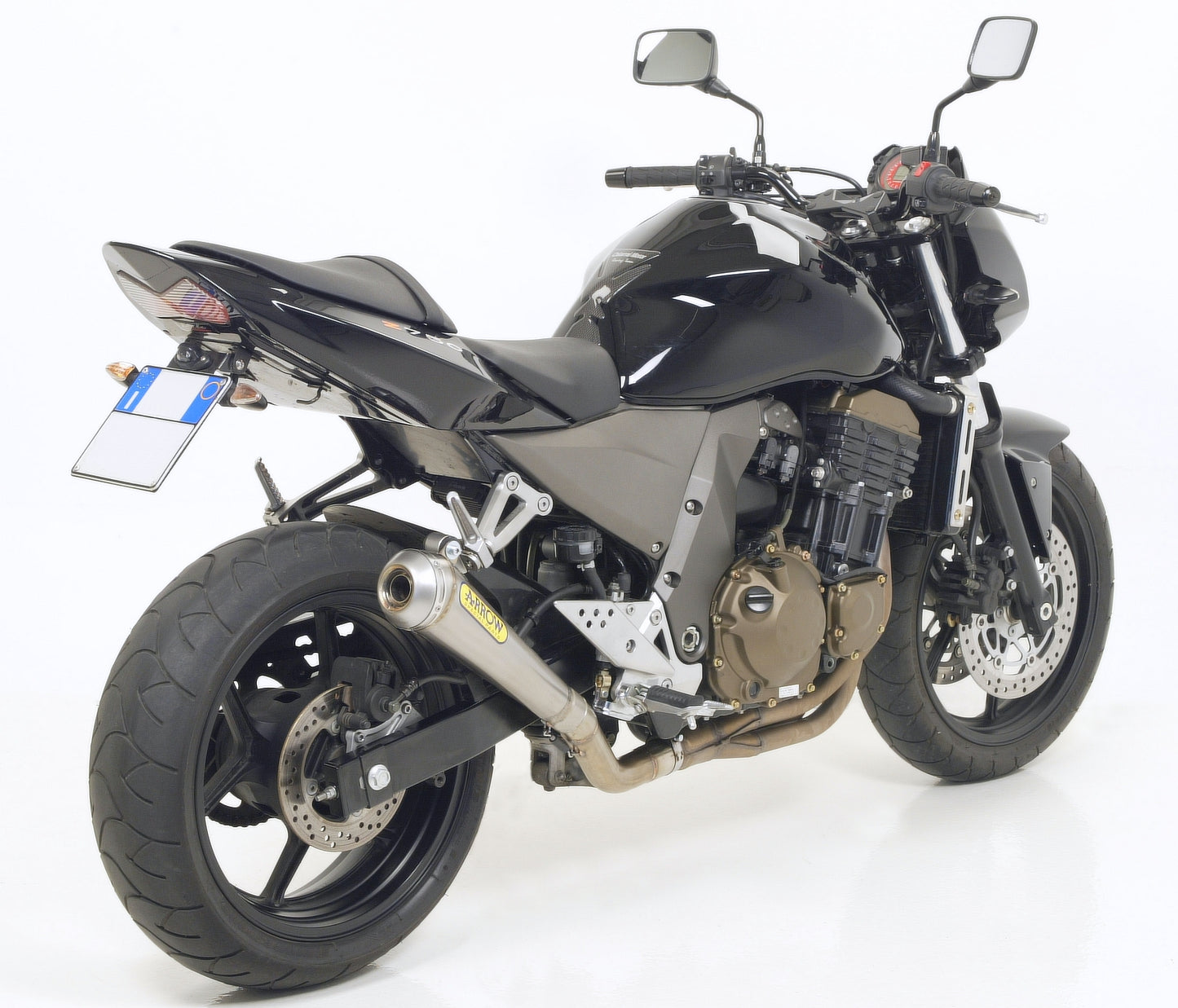 Arrow Exhausts For The Kawasaki Z750 2004-2006