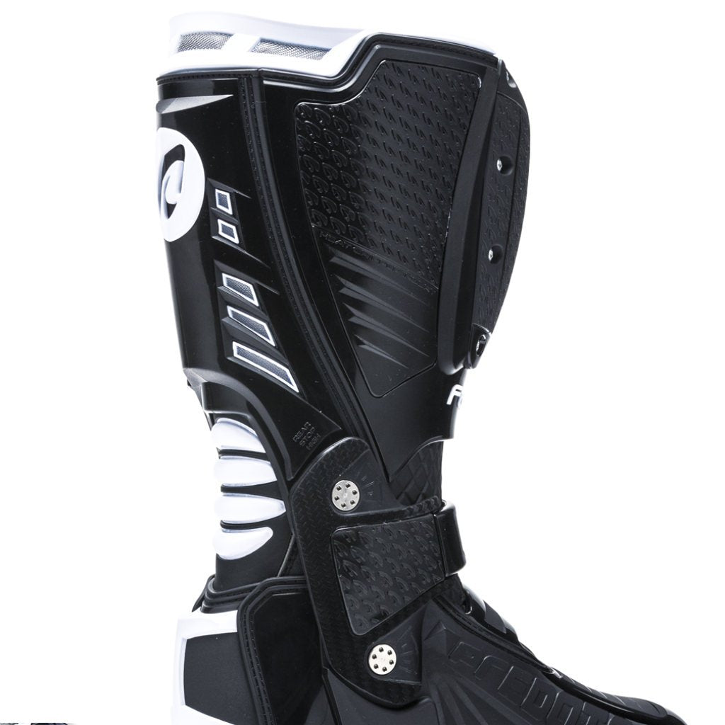 Forma (off) PREDATOR 2.0 Boot