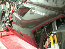 CARBONVANI - DUCATI 848 / 1098 & 1198 CARBON FIBRE RH SIDE PANEL (2007-13)