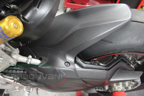 CARBONVANI - DUCATI 899 PANIGALE CARBON FIBER REAR HUGGER