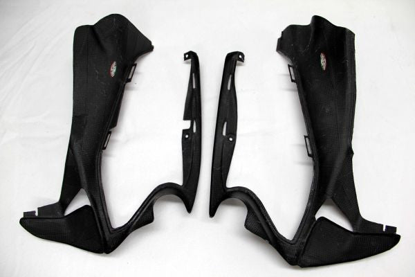 CARBONVANI - DUCATI 1299 / 1199 / 959 / 899 PANIGALE CARBON FIBER SIDE FUEL TANK COVERS