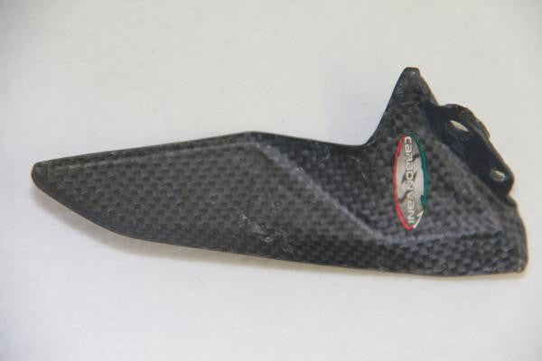 CARBONVANI - DUCATI 1199 / 1299 PANIGALE CARBON FIBER LOWER CHAIN GUARD (Shark Fin)