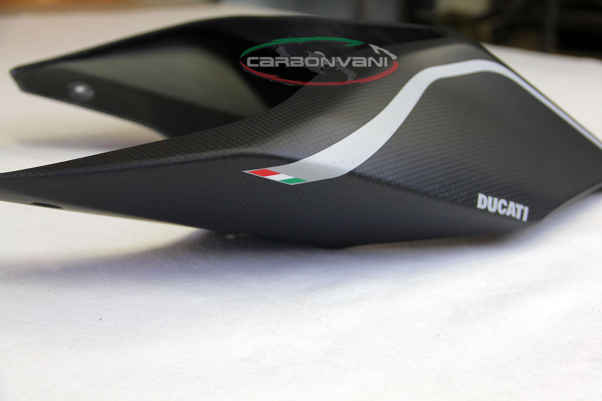 Carbonvani - Ducati Panigale V4 R / 2020+ V4 / S Carbon Fiber Full Fairing Kit with Winglets -R STYLE DECALS - ROAD VERSION (10 pieces)