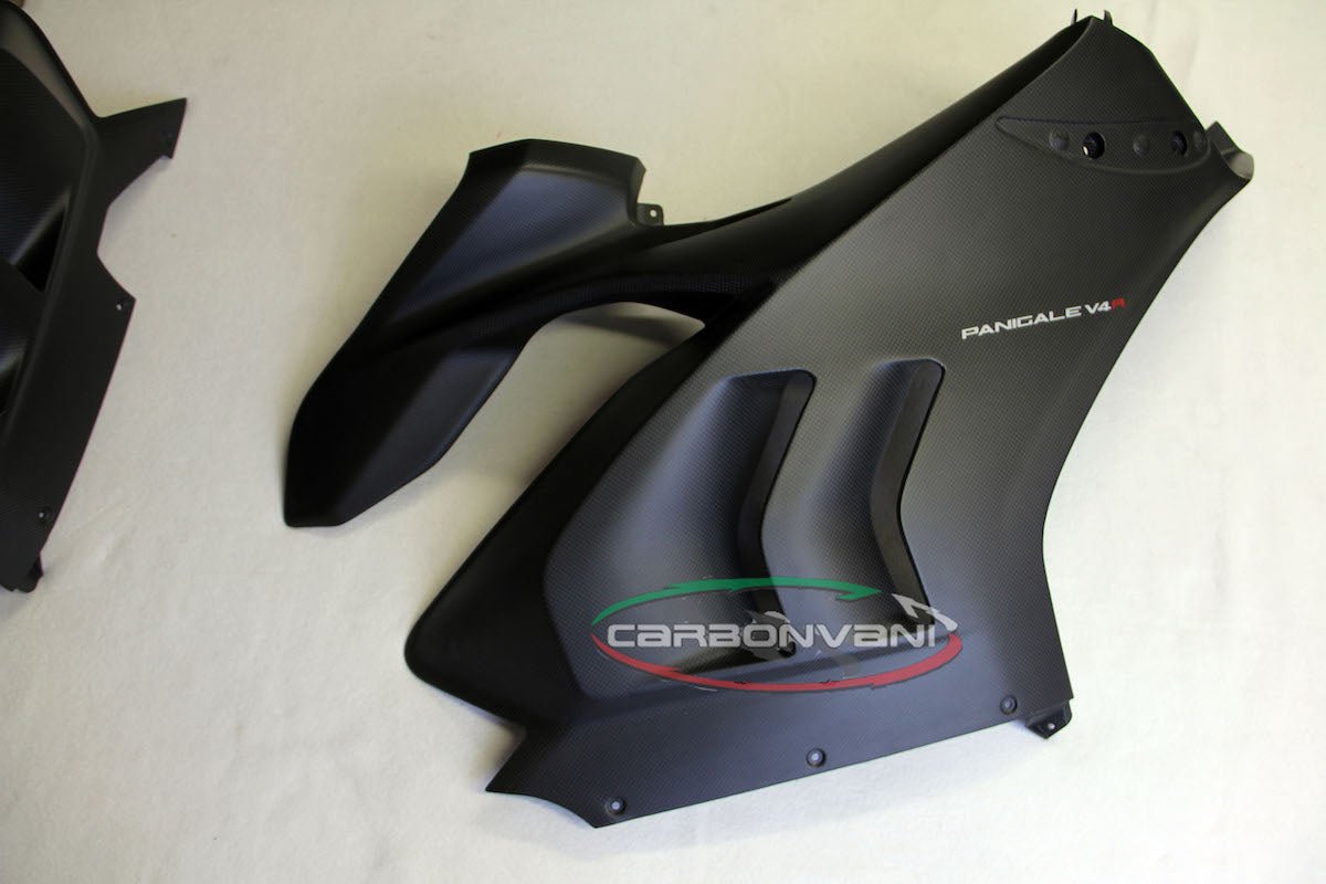Carbonvani - Ducati Panigale V4 R / (20-21) V4 / S Carbon Fiber Right Side Panel (NO WINGLET)