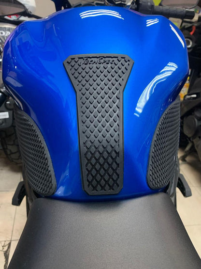 TechSpec Tank Grip Pads for the Kawasaki Ninja ZX-25R (2020+)