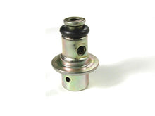 CA Cycleworks Fuel Pressure Regulator - 3.0 Bar Rating - Oval flange