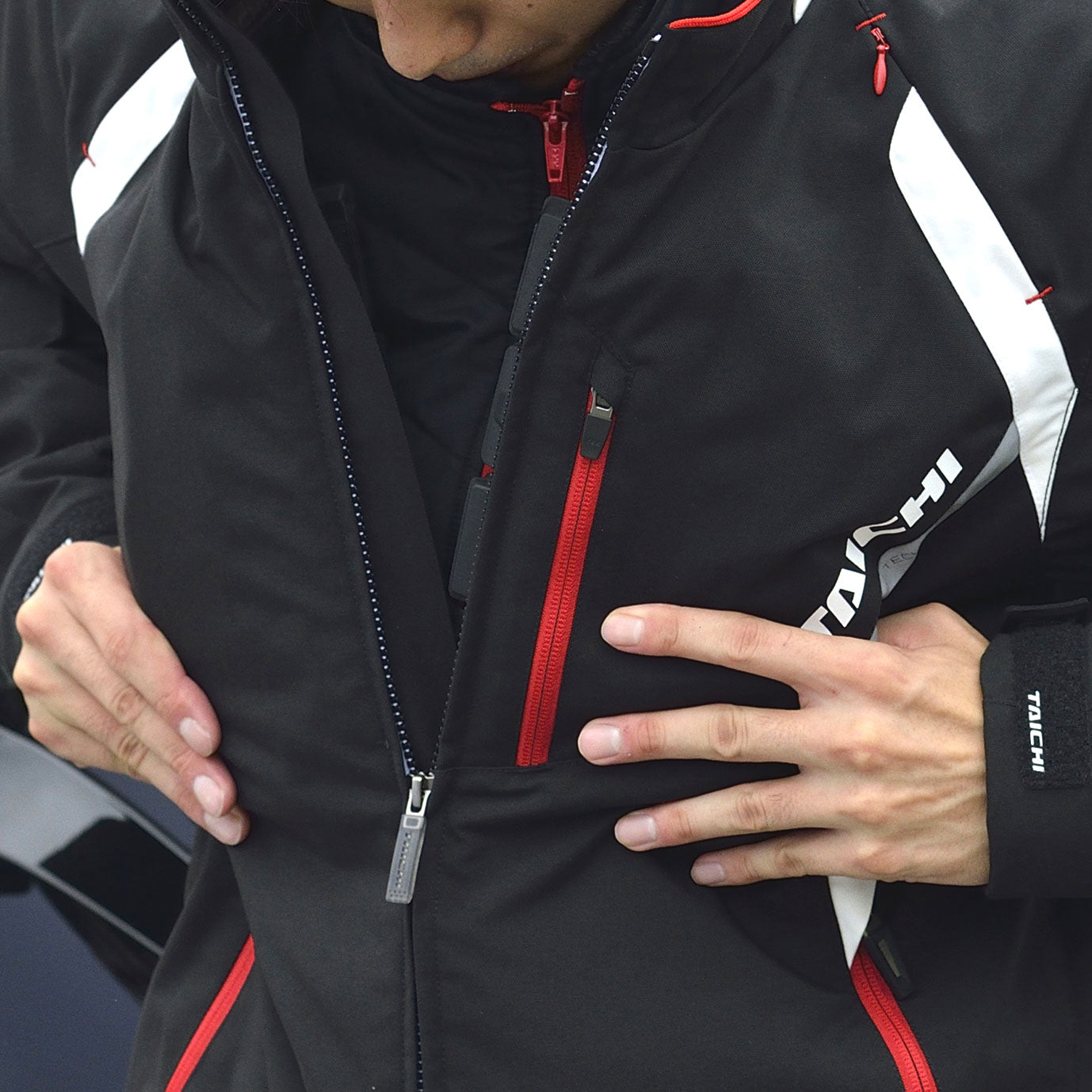 RS Taichi TECELL Seperate Chest Protector TRV067