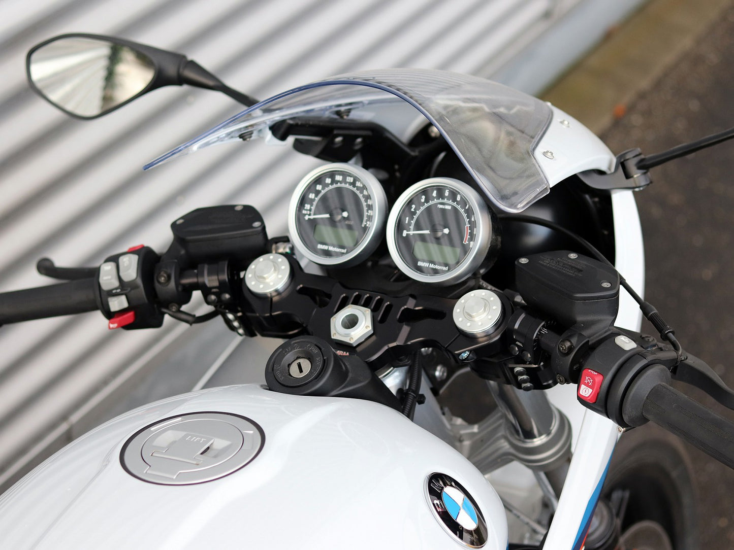 ABM multiClip SPORT Clip-ons and Upper Triple Clamp for the BMW R nineT Racer
