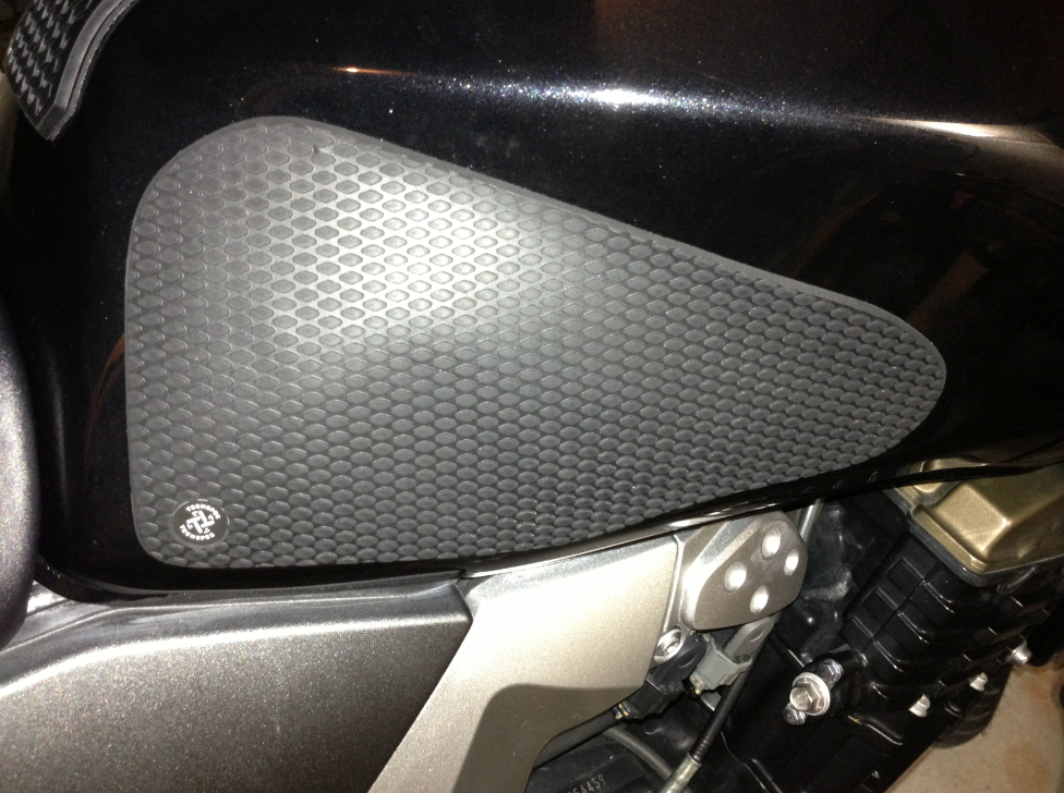 TechSpec Tank Grip Pads for the Kawasaki Z750 (04-06) Z1000 (03-06)