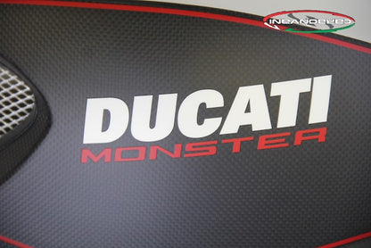 CARBONVANI - DUCATI MONSTER M1100 / M796 / M696 CARBON FIBER DEVIS BODY KIT