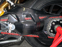 CARBONVANI - MV AGUSTA BRUTALE CARBON FIBER SWINGARM GUARD (2006-09)