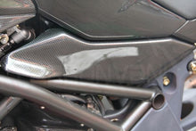 CARBONVANI - MV AGUSTA BRUTALE CARBON FIBER LH SMALL TANK SIDE (2006-09)